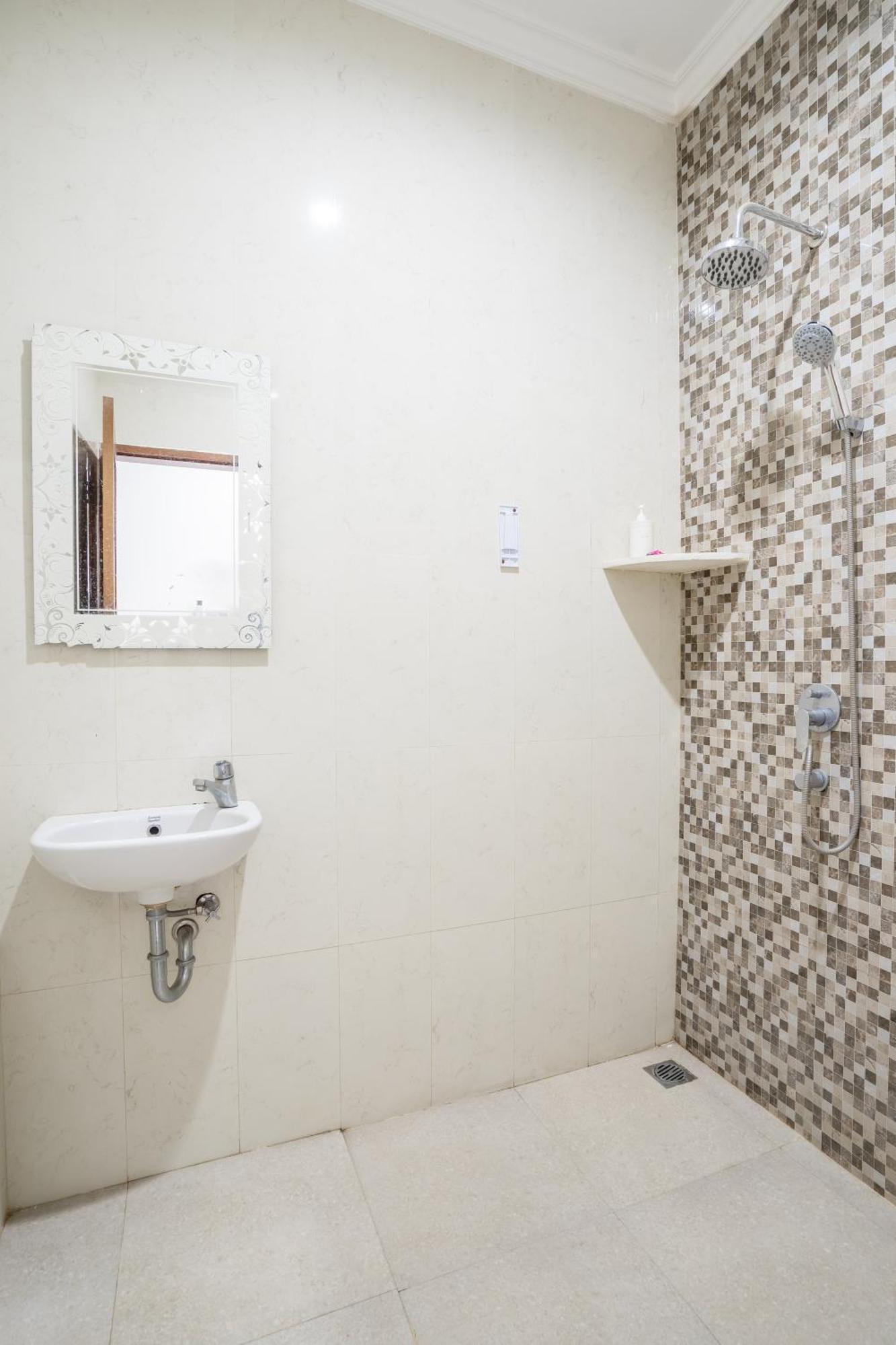 Nirmala Guest House Surf קראמאס מראה חיצוני תמונה